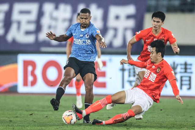 日韩热身赛：日本艰难绝杀，韩国狂胜5：0，背后暗藏玄机！